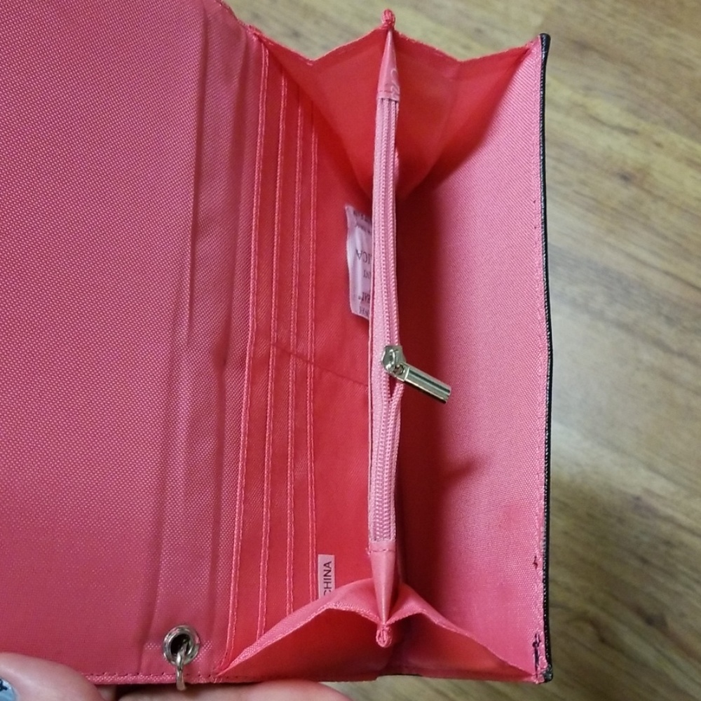 Wallet - Picture 4 of 4